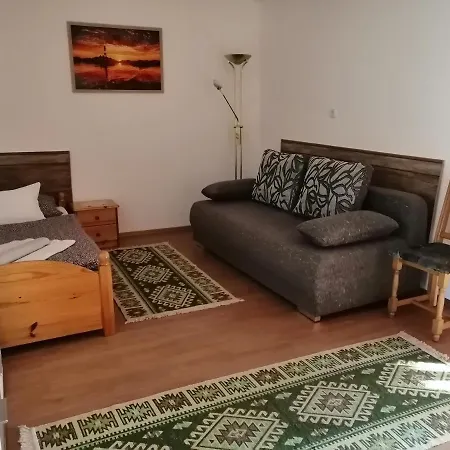 Orsegi Lapreti Vendeghaz Apartment *