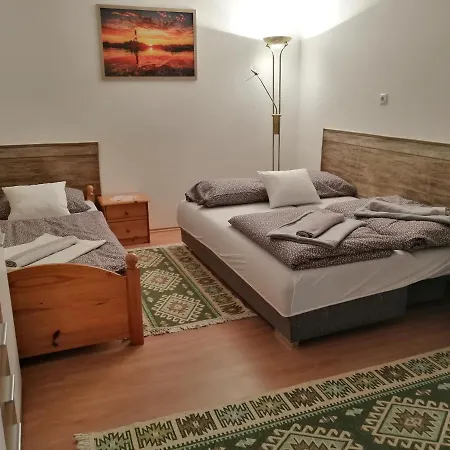 Orsegi Lapreti Vendeghaz Apartment *