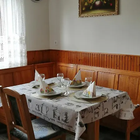 Apartment Orsegi Lapreti Vendeghaz Szoce