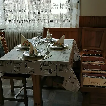 Lejlighed Orsegi Lapreti Vendeghaz Szoce