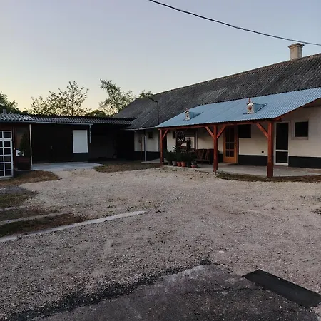 Orsegi Lapreti Vendeghaz Szoce