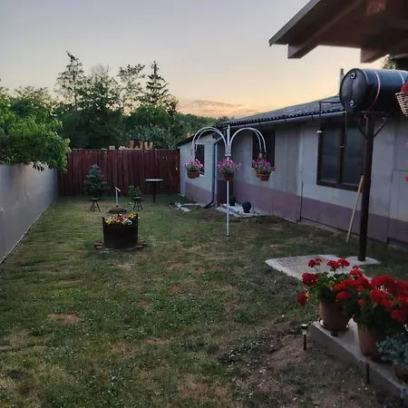 Apartment Orsegi Lapreti Vendeghaz Szoce